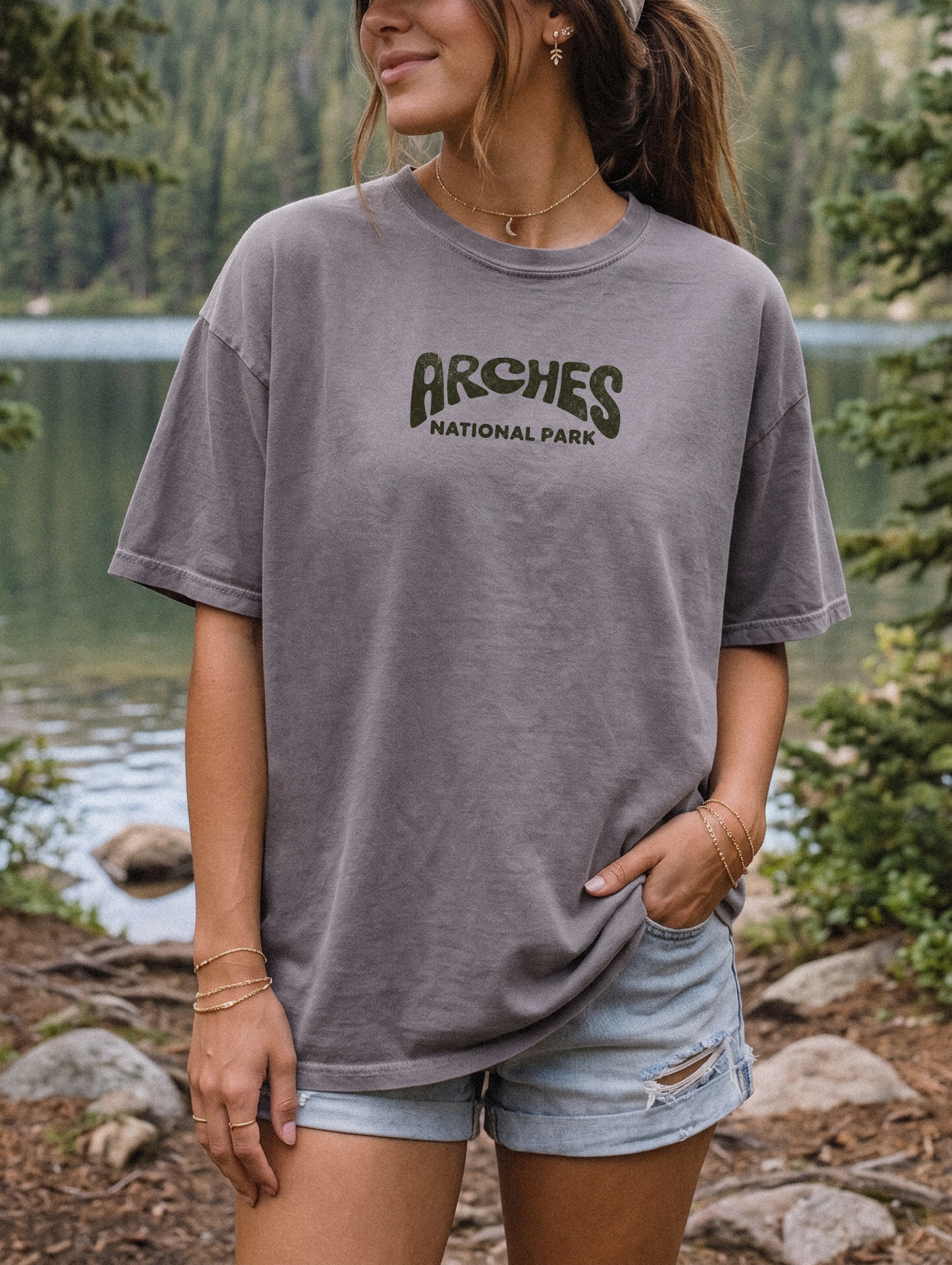 Arches National Park Graphic T-Shirt — Desert Arch Illustration Tee