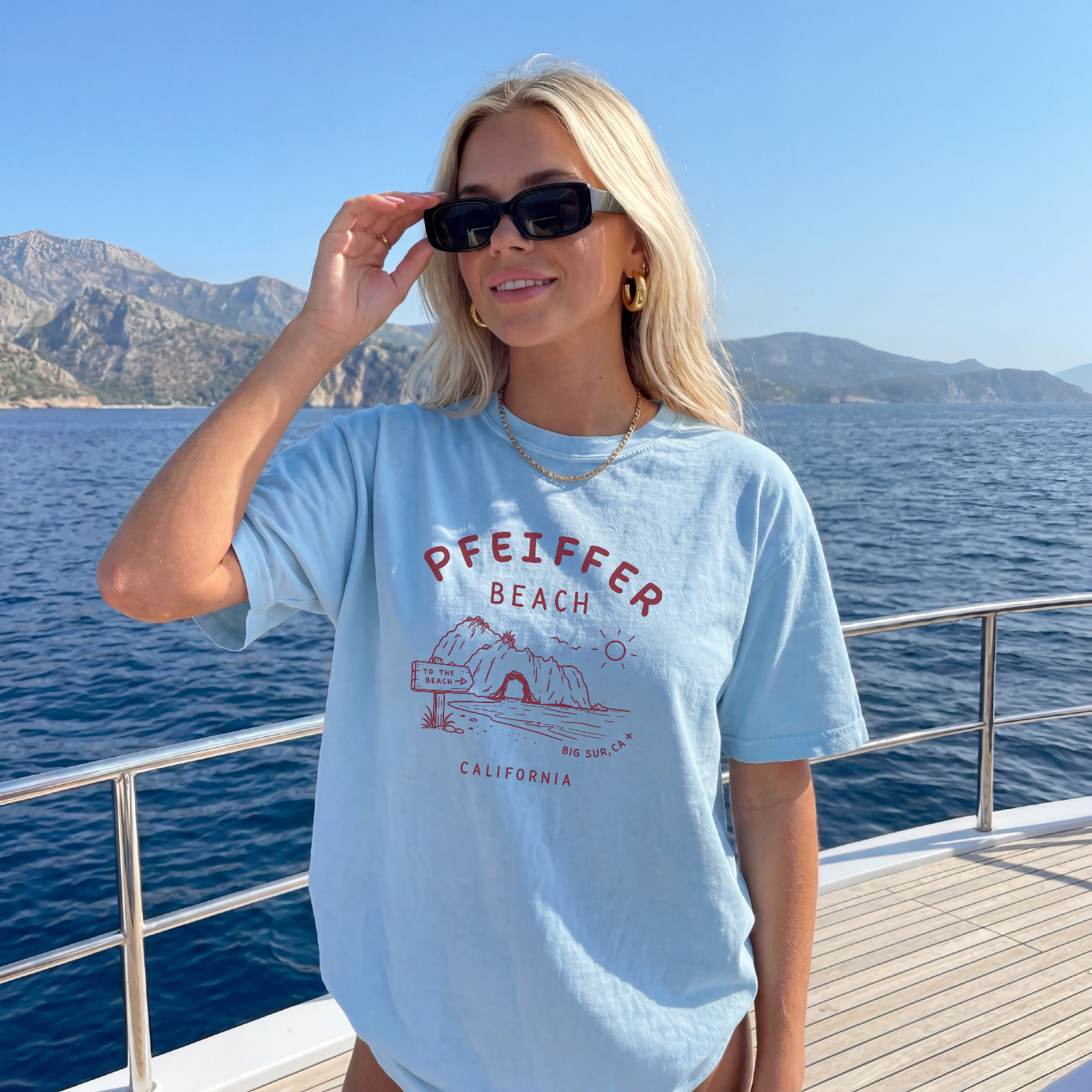 Pfeiffer Beach California T-Shirt in Chambray – Casual Summer design